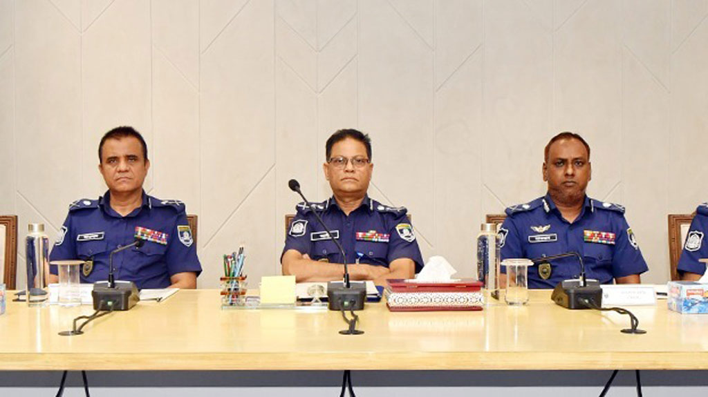 সততা ও নিরপেক্ষতার সঙ্গে দায়িত্ব পালনের আহ্বান আইজিপির