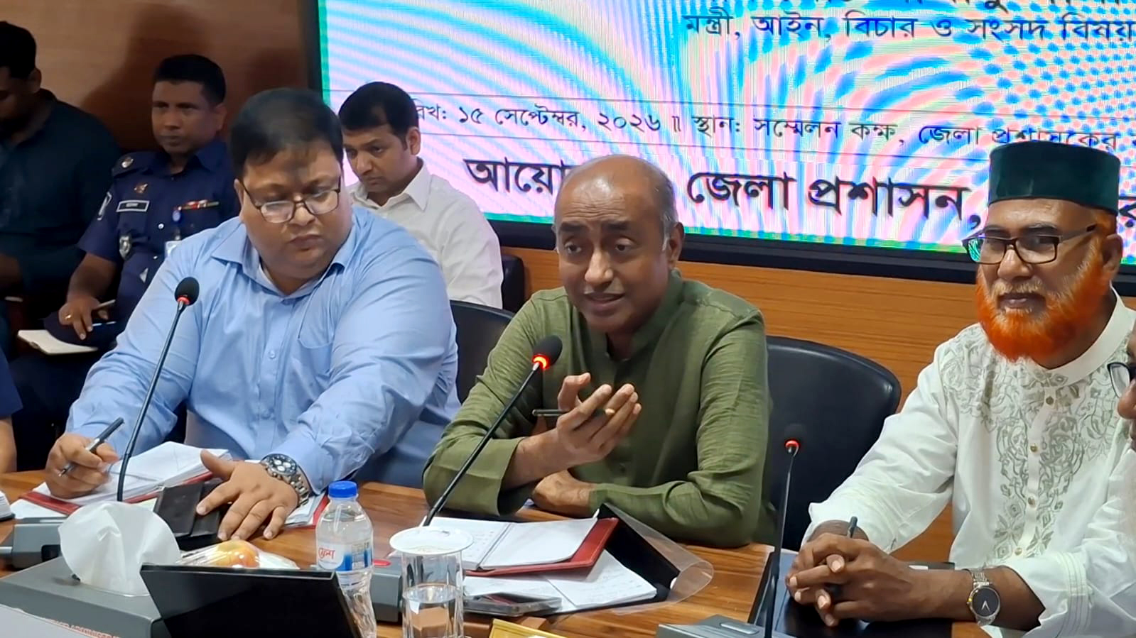 সীমান্তের ওপার থেকে ড্রোনে করে মাদক আসছে: আইনমন্ত্রী