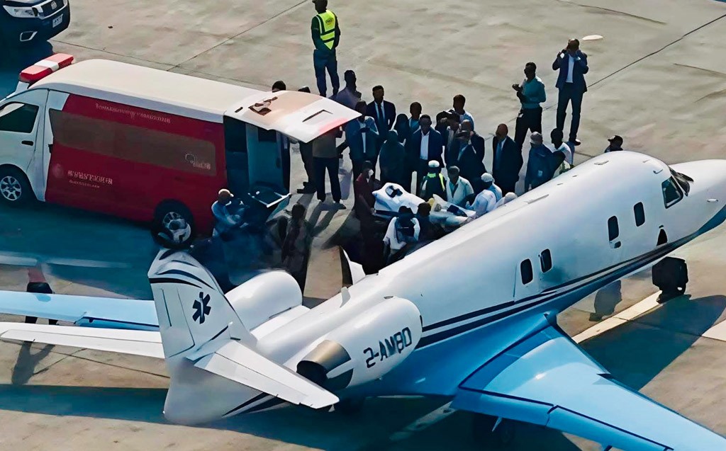 হাদিকে নিয়ে সিঙ্গাপুরের পথে এয়ার অ্যাম্বুলেন্স