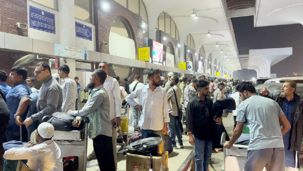 ফ্লাইট বাতিল হওয়া যাত্রীদের রাতযাপনের ব্যবস্থা করবে সরকার