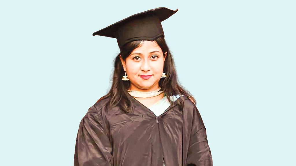 সহকারী জজ হয়ে ‘সাফল্যের উচ্চ শিখরে’ ঐশী