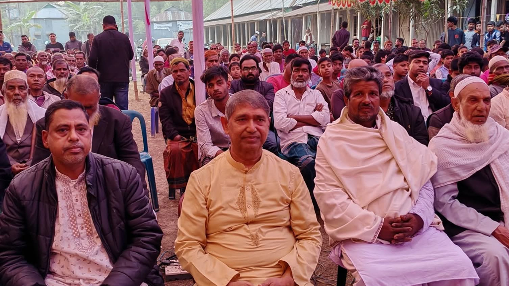 ইসির ভেতরে ভূত লুকিয়ে আছে, এটা জানতাম না: আযম খান