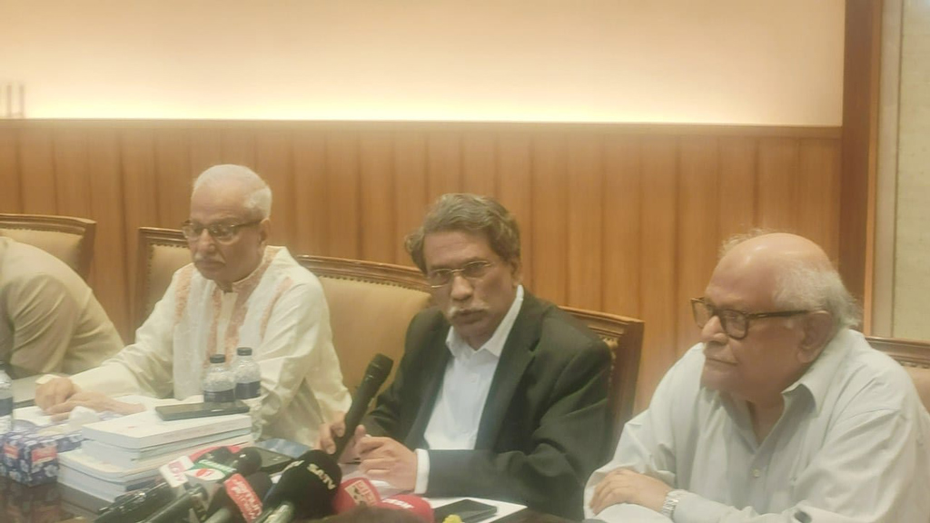 জবাবদিহিমূলক রাষ্ট্র গড়তে পারলে ভবিষ্যৎ প্রজন্ম বাংলাদেশকে আদর্শ মনে করবে: আলী রীয়াজ