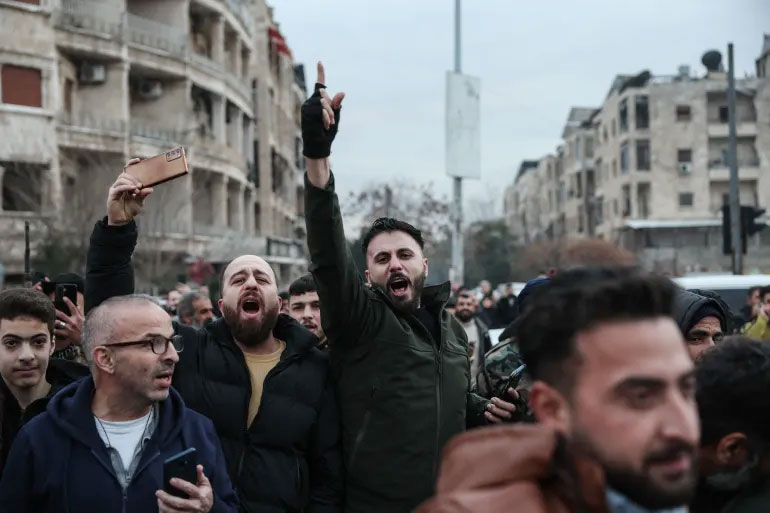 সিরিয়ার আলেপ্পো ছাড়ল এসডিএফ, ১৪ বছরের কুর্দি শাসনের অবসান