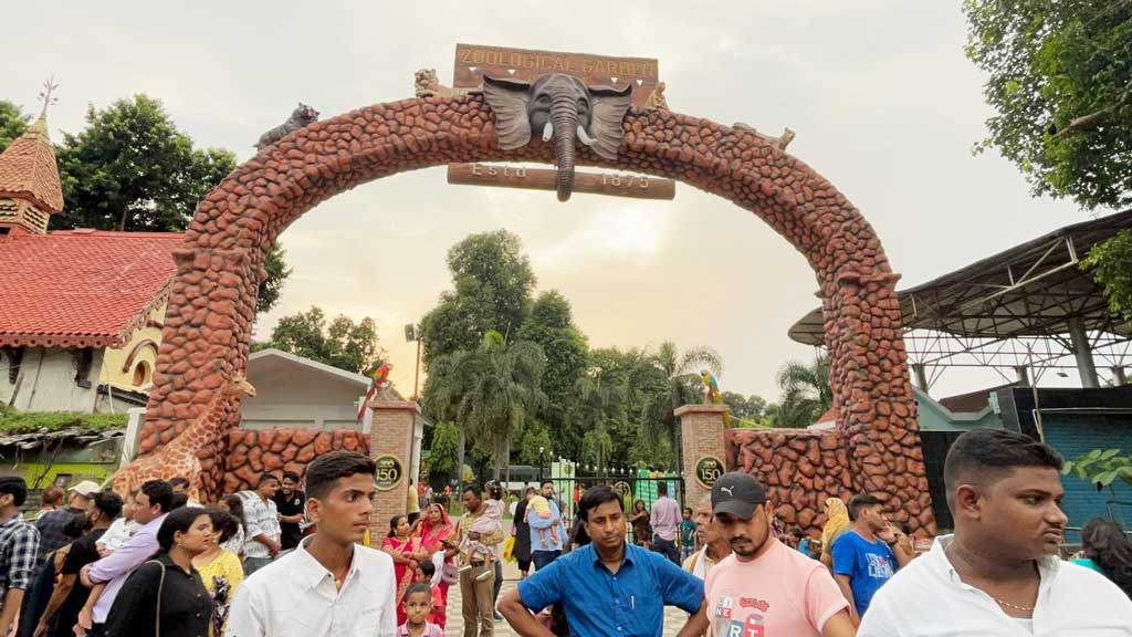 পশ্চিমবঙ্গের চিড়িয়াখানা থেকে উধাও অর্ধশতাধিক প্রাণী ‘আম্বানিদের চিড়িয়াখানায়’