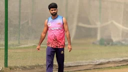 চমক আলিস, বাঁচা-মরার ম্যাচে ব্যাটিংয়ে বাংলাদেশ