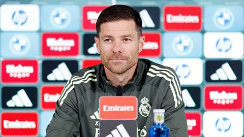 কোচের চাকরি বাঁচানোর লড়াইয়ে কি জিততে পারবে রিয়াল মাদ্রিদ