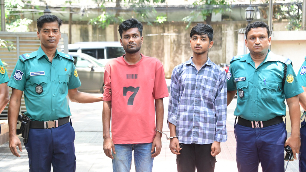 রেস্তোরাঁয় বসা নিয়ে দ্বন্দ্বের জেরে খুন হন কলেজছাত্র আলভী, গ্রেপ্তার ৪