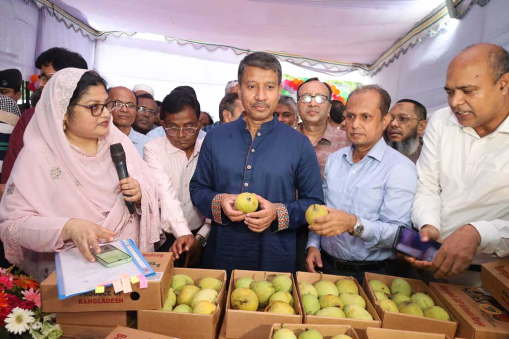 আম রপ্তানি ৫০ হাজার টনে উন্নীত করতে কাজ করছে সরকার: কৃষিসচিব
