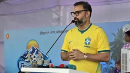 দুই চ্যাম্পিয়ন দলের প্রীতি ম্যাচ, প্রতিমন্ত্রী খেলবেন কোন দলে