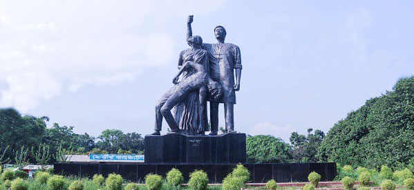 অমর একুশ ভাস্কর্য, জাহাঙ্গীরনগর বিশ্ববিদ্যালয়