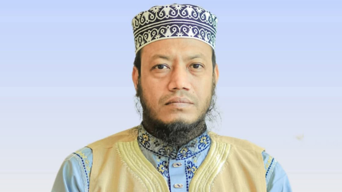 এবার সিরাজগঞ্জে আমির হামজার বিরুদ্ধে মামলা