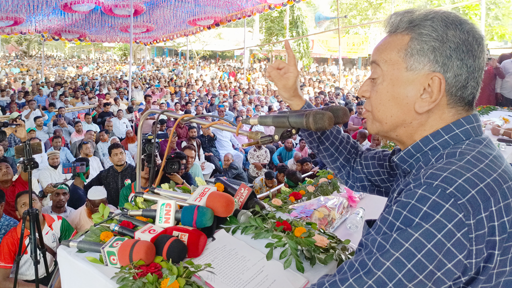 বিএনপি নেতা-কর্মীরা জ্বলে পুড়ে খাঁটি সোনায় পরিণত হয়েছে: আমীর খসরু