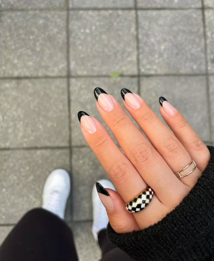 অনিক্স ফ্রেঞ্চ টিপস