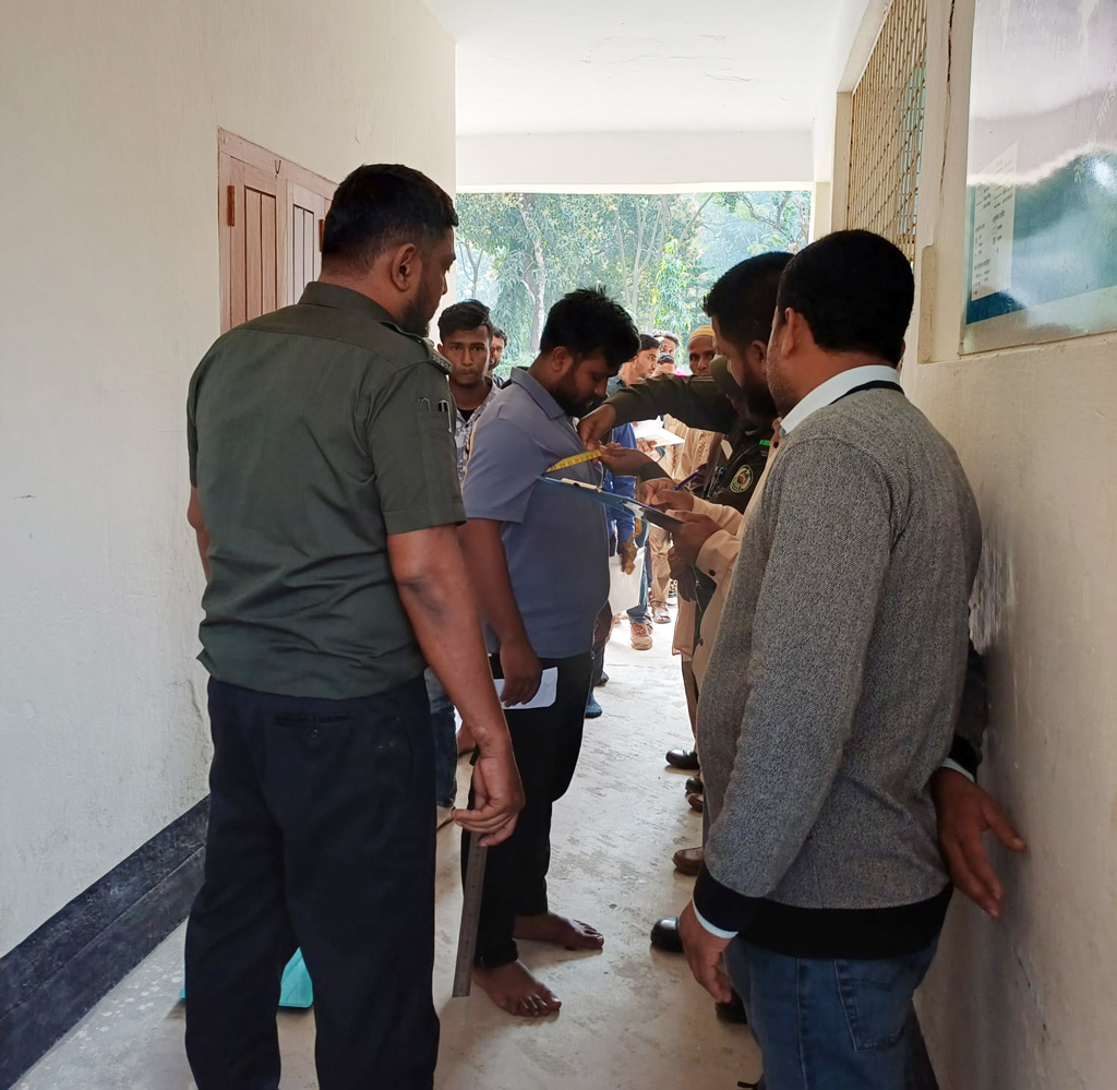 জাতীয় সংগীত না পারায় গ্রাম পুলিশে নিয়োগ পেলেন না কেউ