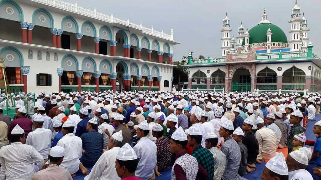 আনোয়ারায় দুই গ্রামে ঈদ কাল