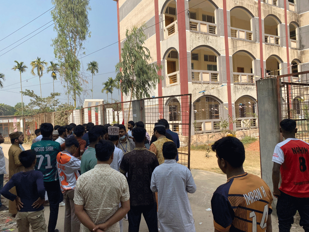 ইসলামী ফ্রন্ট প্রার্থীর সমর্থকদের ওপর বিএনপির হামলা, এজেন্টসহ আহত ৬