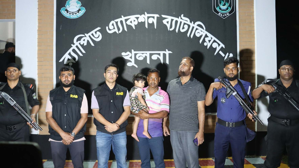 অবশেষে উদ্ধার হলো ফকিরহাটে অপহৃত শিশু, গ্রেপ্তার ১