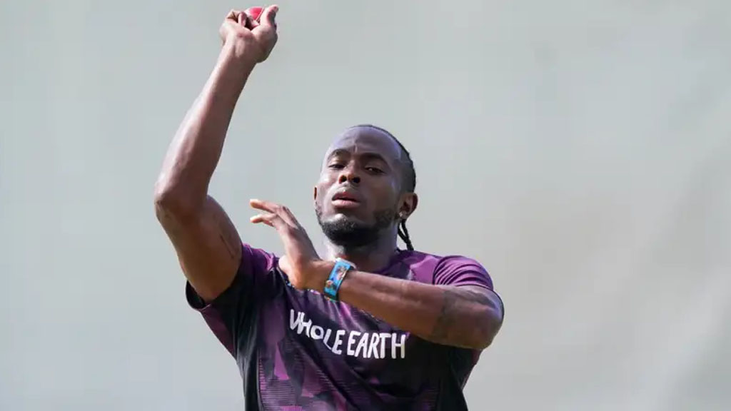 চোট নিয়ে ইংল্যান্ডের বিশ্বকাপ দলে আর্চার