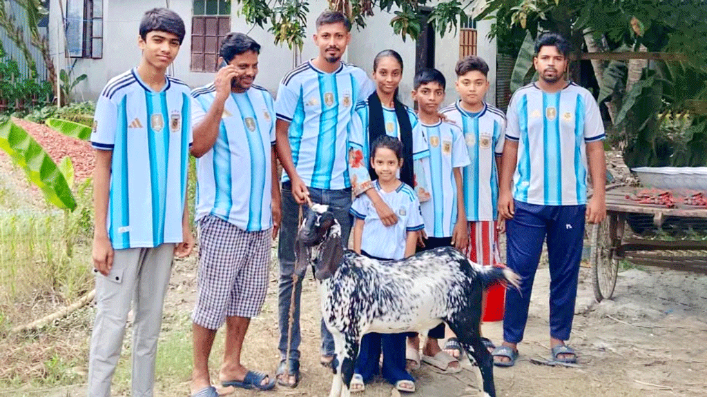 বিশ্বকাপ ফাইনাল: মানিকগঞ্জে আর্জেন্টিনা সমর্থকদের ১০০ স্থানে বড় পর্দা ও ভুরিভোজ