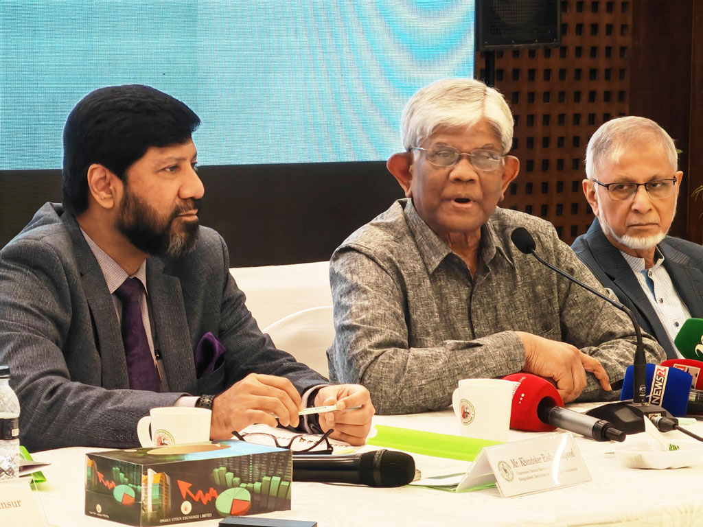 ট্যাক্স দিয়ে সেবা না পেলে লোকজন তো ‘গোস্সা’ করবেই: অর্থ উপদেষ্টা