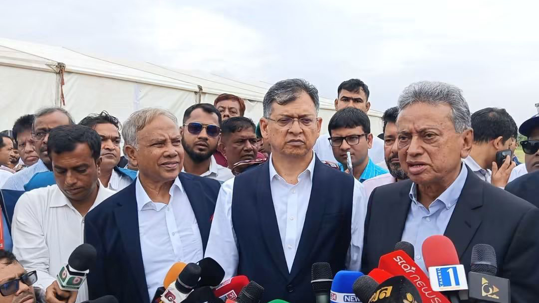 বিনিয়োগকারীদের নিরাপত্তা নিশ্চিতে সরকার জিরো টলারেন্স নীতিতে কাজ করছে: স্বরাষ্ট্রমন্ত্রী