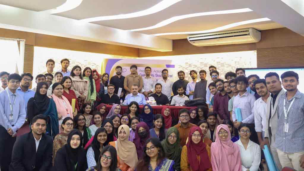 স্থানীয় জনগণের উন্নয়নের লক্ষ্যে তরুণদের নিয়ে আরটুপির কর্মশালা