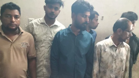 টাঙ্গাইলে গৃহবধূকে দলবদ্ধ ধর্ষণ মামলায় ৬ জনের যাবজ্জীবন