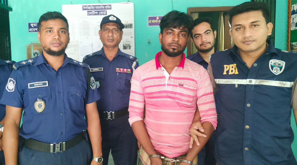 অচেতন করে ইজিবাইকচালককে হত্যা: গুপ্তচরের মাধ্যমে আসামি গ্রেপ্তার