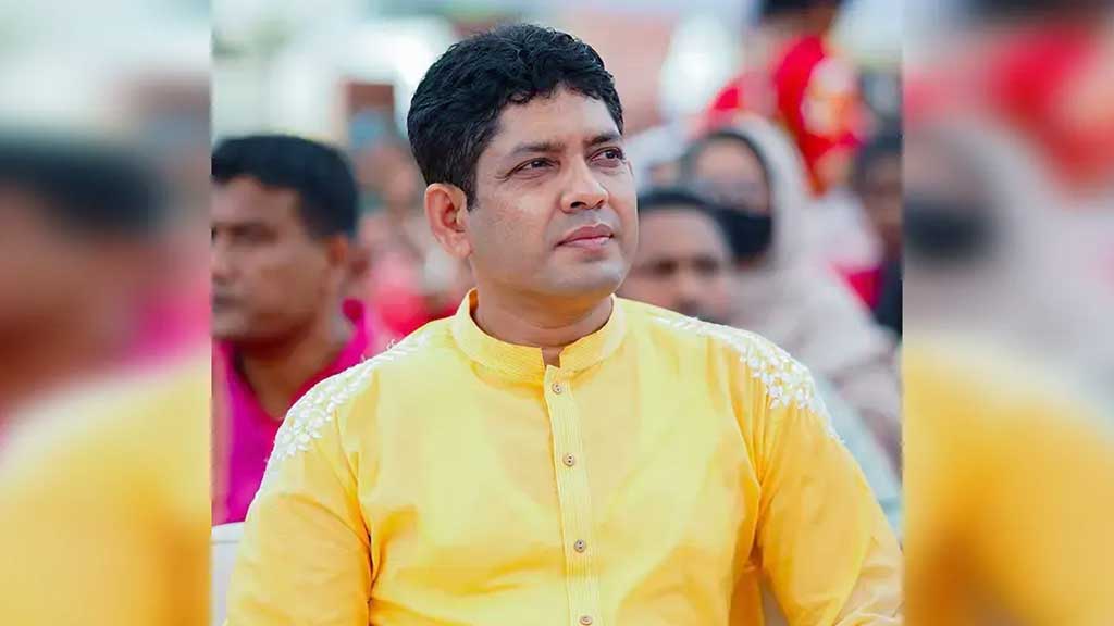 নারীর সঙ্গে অন্তরঙ্গ ভিডিও প্রকাশ, শরীয়তপুরের ডিসি ওএসডি