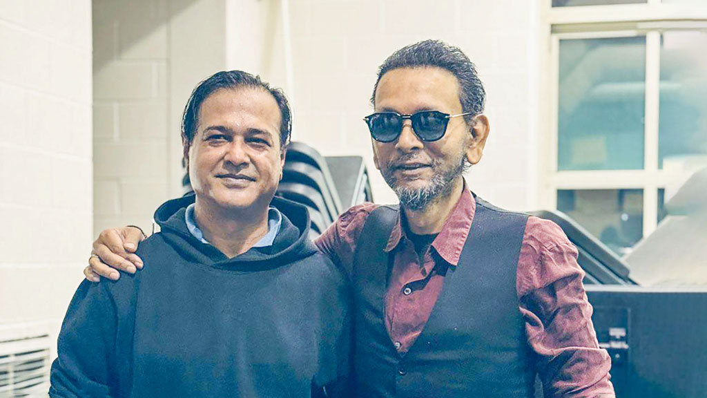 যুক্তরাষ্ট্রে একই মঞ্চে অর্থহীন ও আসিফ