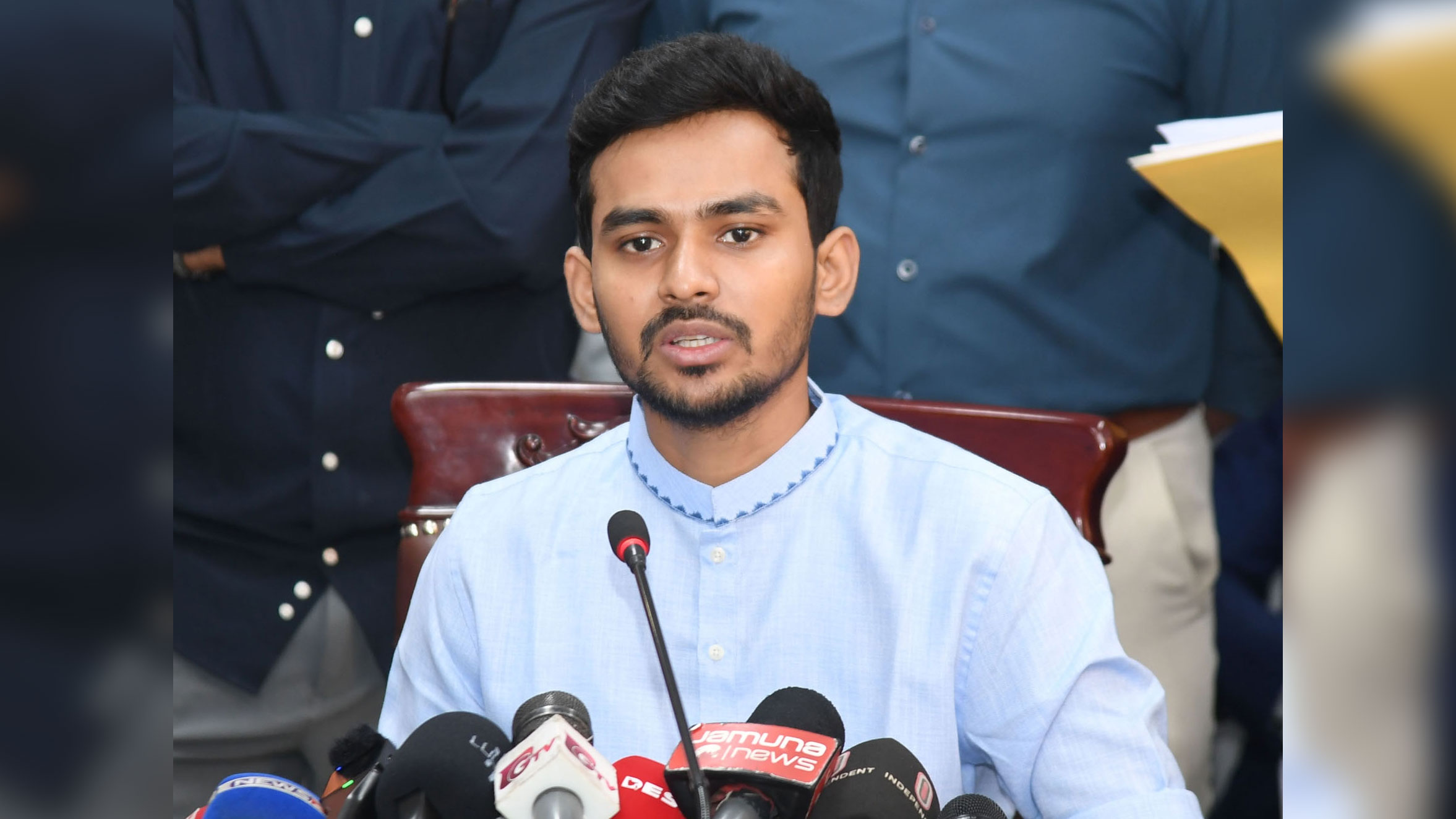 ঢাকা-১০ আসনে ভোটার হচ্ছেন উপদেষ্টা আসিফ, প্রার্থী হওয়া নিয়ে গুঞ্জন