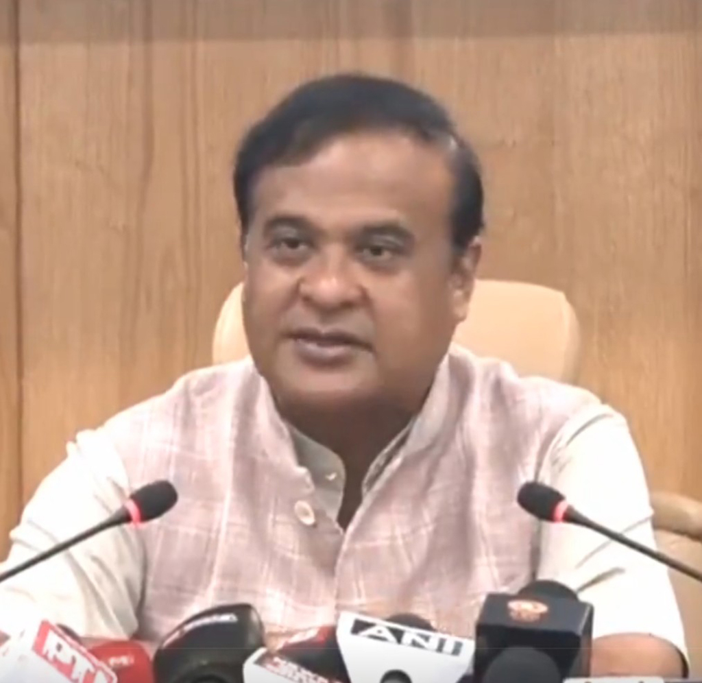 ১৯৭১ সাল থেকে যারা বেআইনিভাবে বসবাস করছে, তাদেরও ফেরত পাঠানো হবে: হিমন্ত বিশ্ব শর্মা