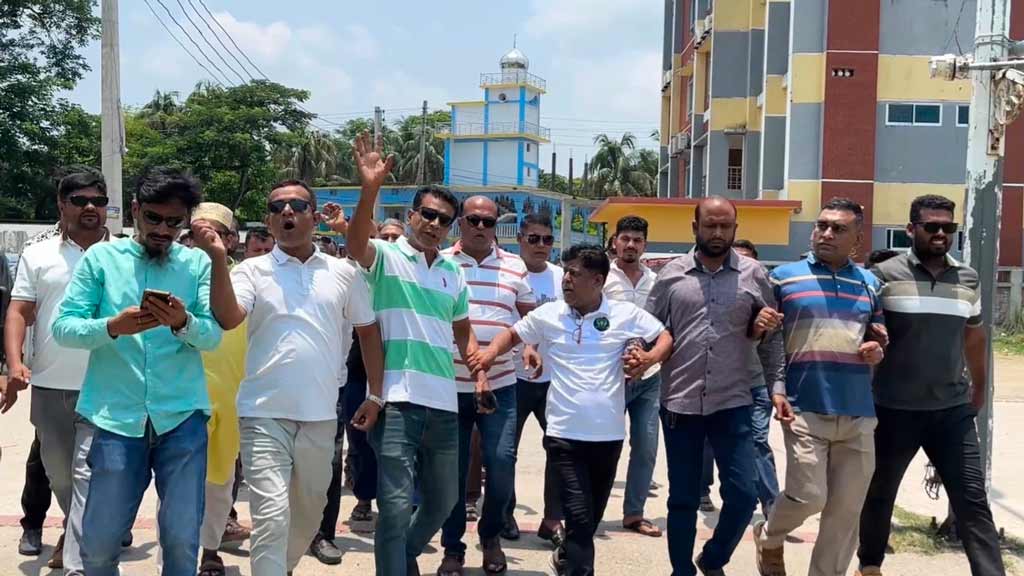ভোলায় তোফায়েল আহমেদের জানাজায় বাধা, অতি উৎসাহী নেতাদের চিহ্নিত করার নির্দেশ বিএনপির