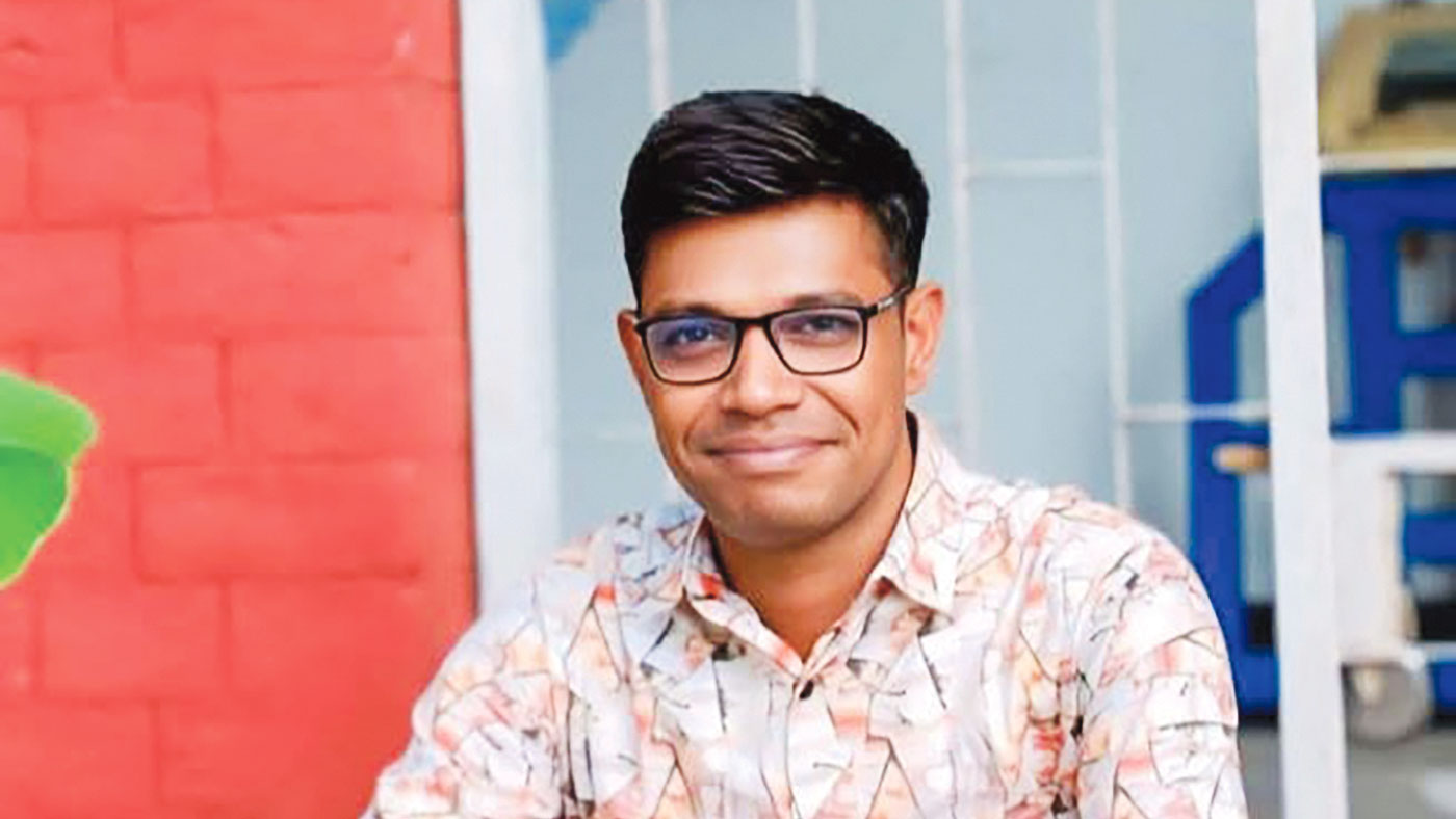 আতিক আসছেন নতুন ১০ গান নিয়ে