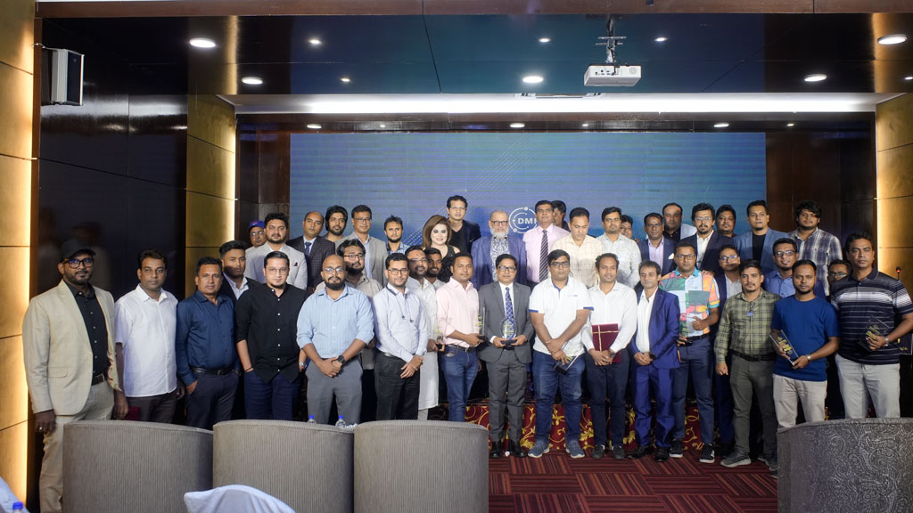 ডিজিটাল মিডিয়া এক্সিলেন্স অ্যাওয়ার্ড ২০২৫: বাংলাদেশের ডিজিটাল সাংবাদিকতার শ্রেষ্ঠদের স্বীকৃতি