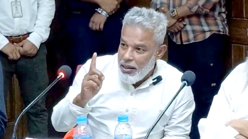 অবৈধ গ্যাস ইস্যুতে তিতাসের কর্মকর্তাদের ‘পেটানোর’ নির্দেশ বিএনপি এমপির