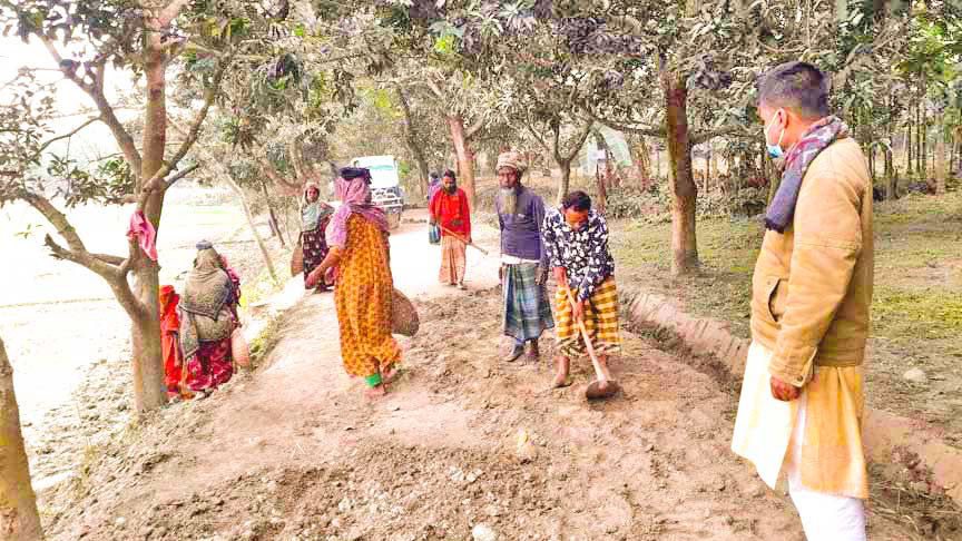 কর্মসৃজনে ১৫৭১ শ্রমিক নিয়োগ