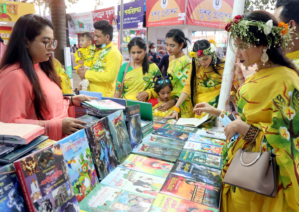 অমর একুশে বইমেলা শুরু ৭ জানুয়ারি