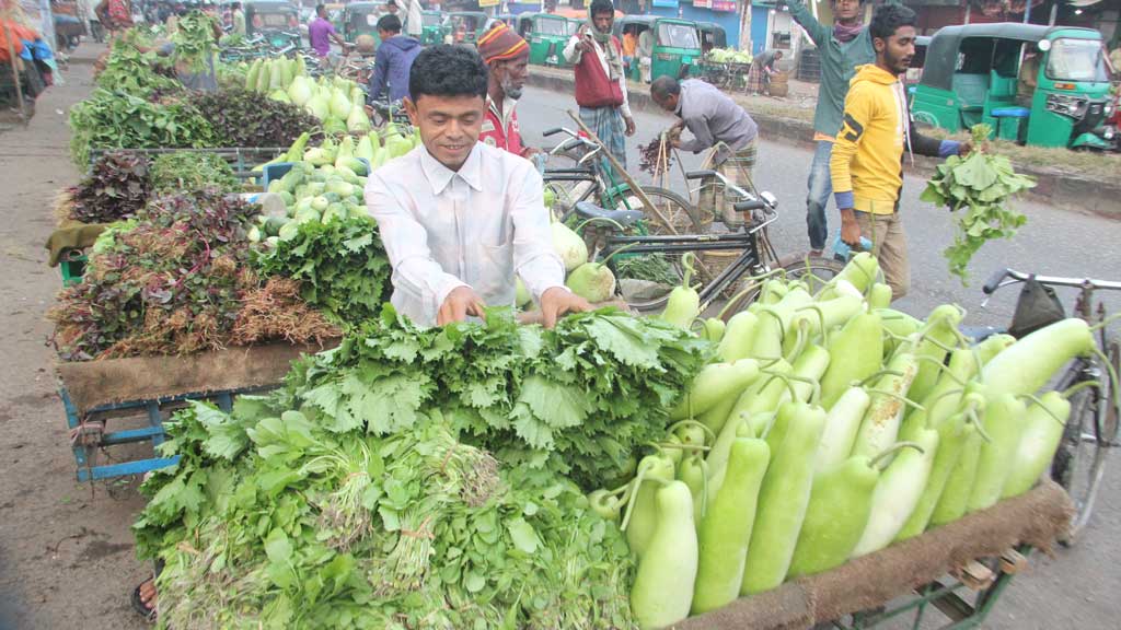 কমেছে শাক-সবজির দাম