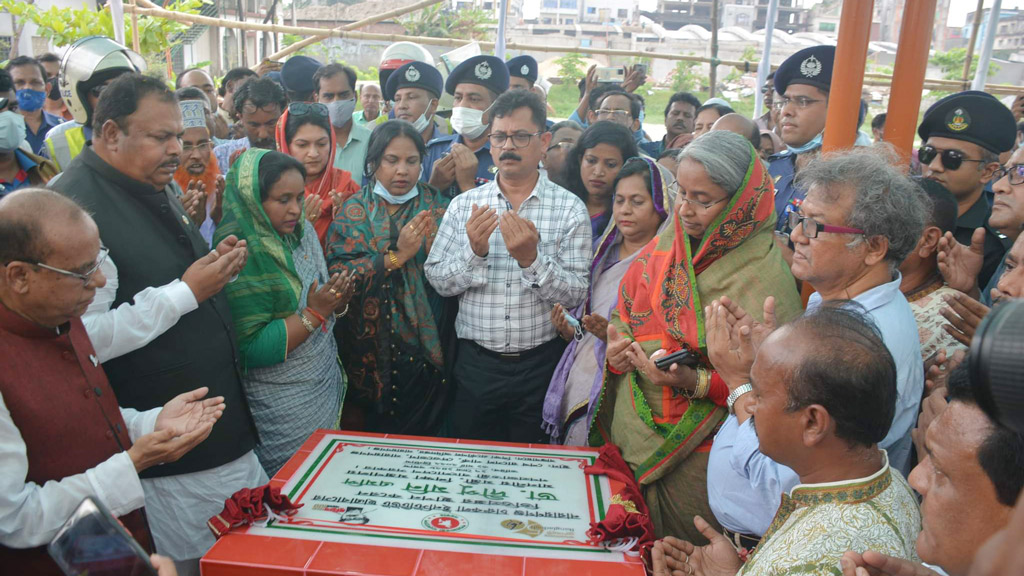 আমরা যেন শুধু শিক্ষিত বেকার তৈরি না করি