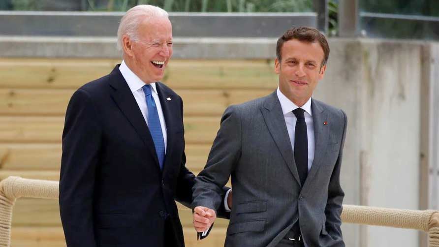 বাইডেনের ফোনে সমঝোতার পথে ফ্রান্স