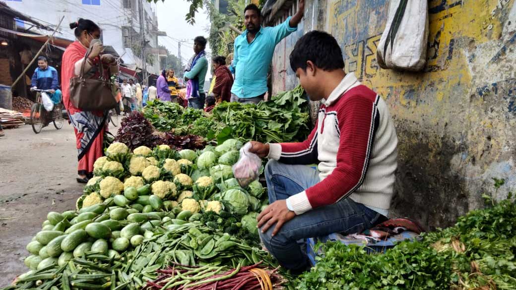 নিত্যপণ্যের দামে নাভিশ্বাস