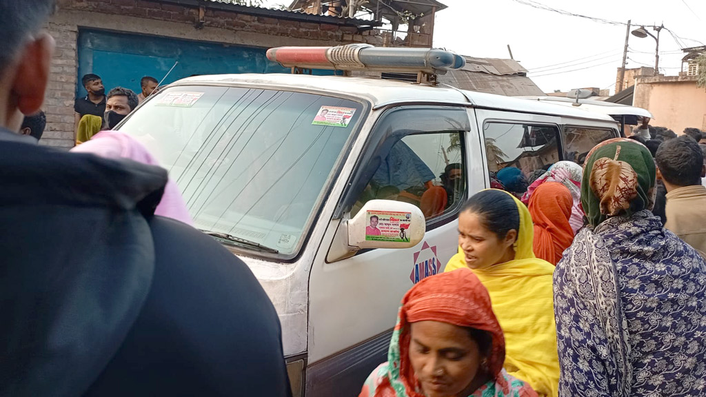 নিখোঁজ দুই নৈশপ্রহরীর   লাশ মিলল কারখানাতেই