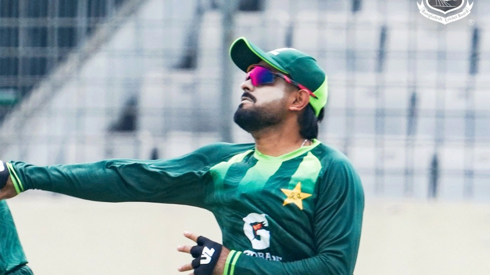 বাঁচা-মরার ম্যাচে কি বাবরকে পাবে পাকিস্তান