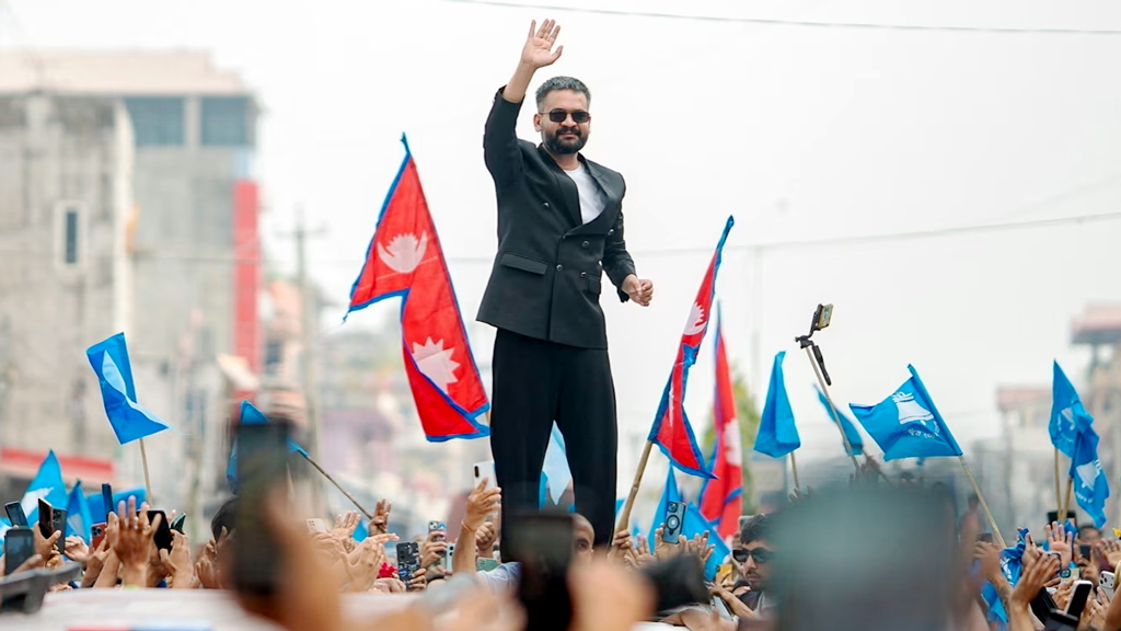 র‌্যাপার থেকে মেয়র, এবার কি নেপালের প্রধানমন্ত্রী হওয়ার পথে বালেন শাহ