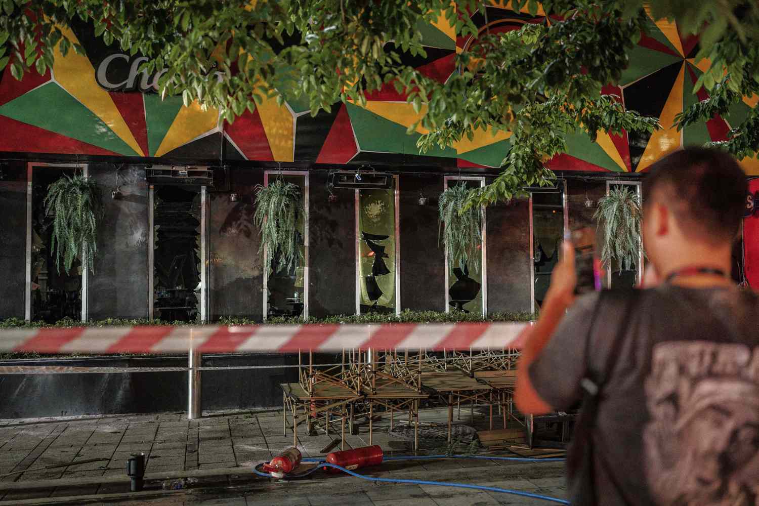 ব্যাংককে বারে ভয়াবহ অগ্নিকাণ্ড, ২৭ জনের মৃত্যু
