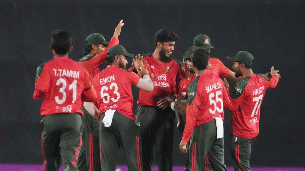 শ্রীলঙ্কার সহায়তায় সুপার ফোরে উঠে কী বললেন বাংলাদেশের ক্রিকেটাররা