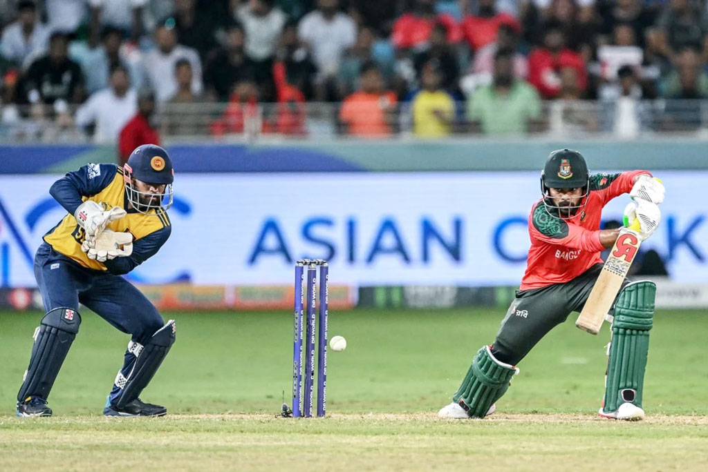 বাংলাদেশের কাছে হার এখনো পোড়াচ্ছে শ্রীলঙ্কাকে