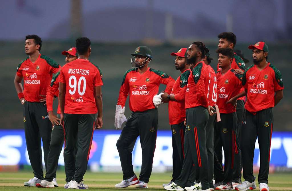 বাংলাদেশের সামনে ১৪৪ রানের লক্ষ্য